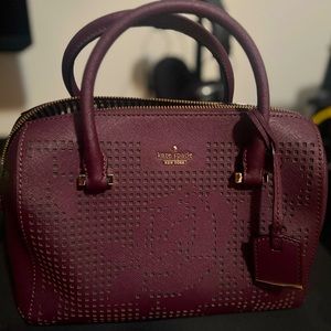 KATE SPADE CROSSBODY BAG ADJUSTABLE.